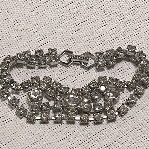 Kramer vintage crystal/glass bracelet
